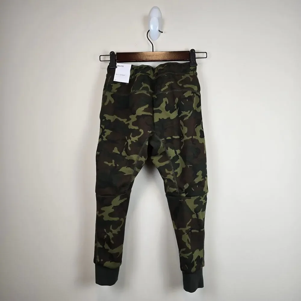 Nike Sportswear Tech Fleece Big Kids Size M/10-12 Camo Joggers Black/Sequoia